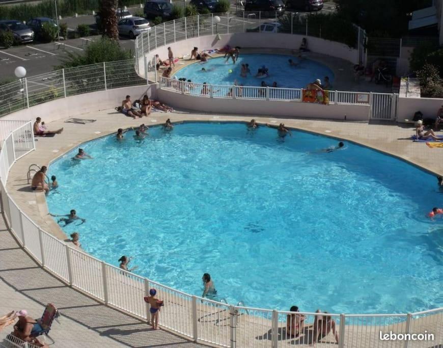 Le Lagon Bleu 4 Personnes Le Grau-du-Roi Buitenkant foto